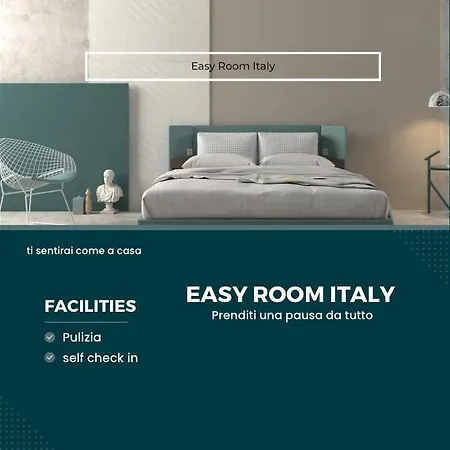 Easy Room Italy Balcony-2